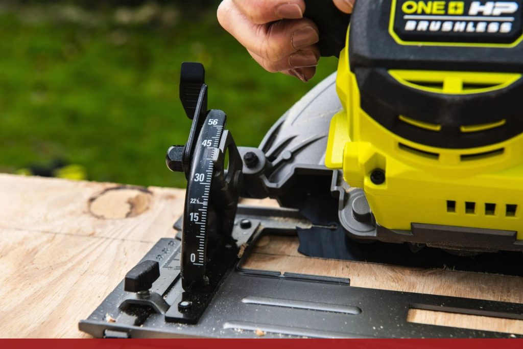 Scie circulaire RYOBI RCS18X1 precision