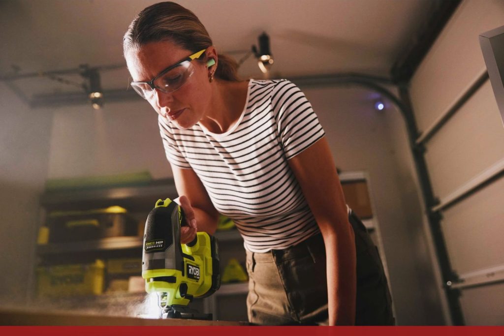 Ryobi RJS18X-0 decoupe facile