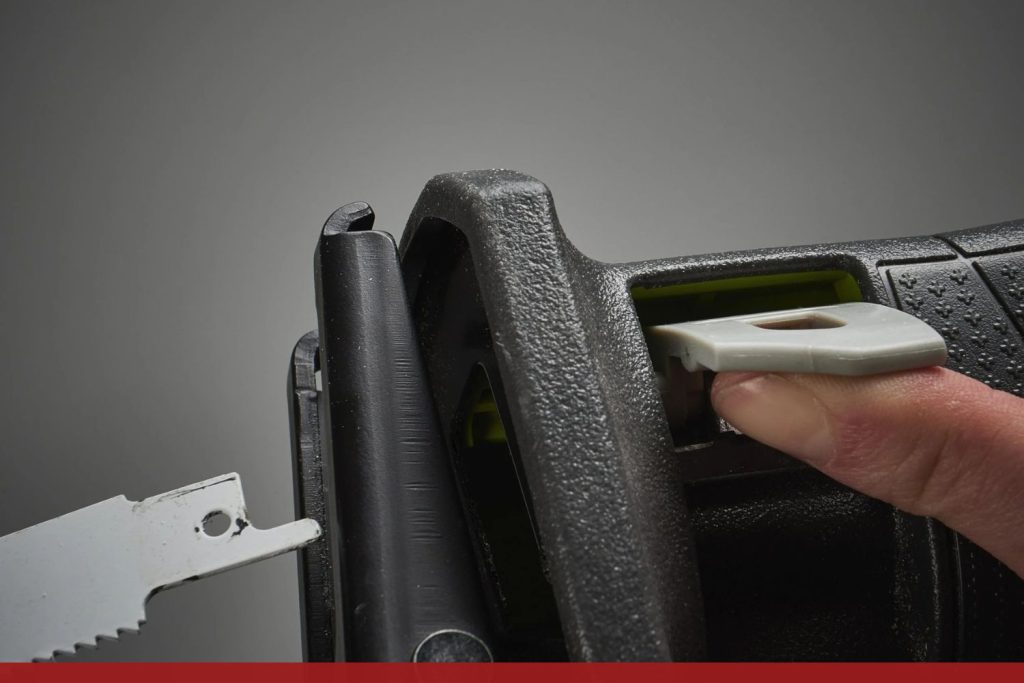 RYOBI R18RS-0 retirer la lame