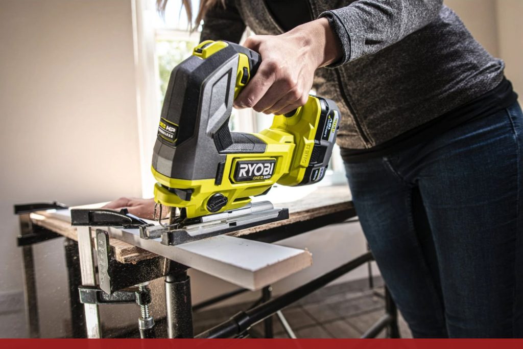 Ryobi RJS18X-0 decoupe courbé