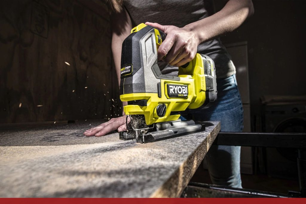 Ryobi RJS18X-0 decoupe plan de travail